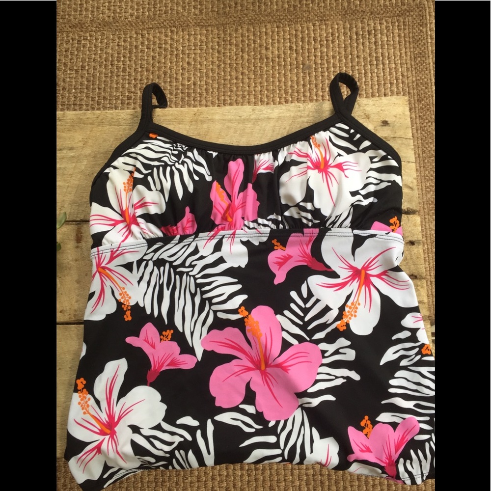Women’s swim tankini top